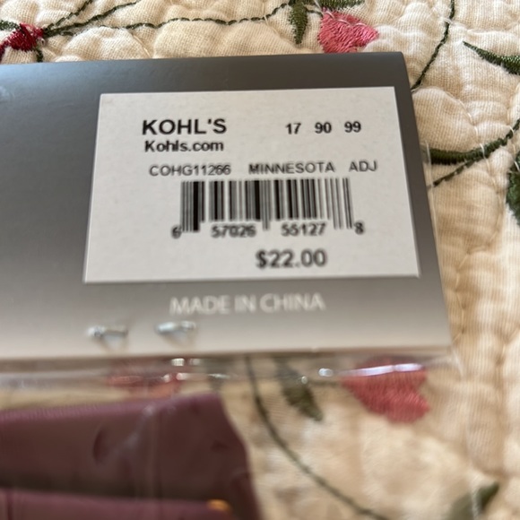 MINNESOTA MULTIFUNCTION NECK GAITER…NEW WITH TAG - Picture 2 of 5